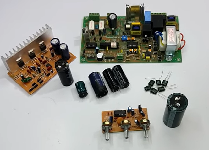 Overview of Cook Cooper Smart Capacitors