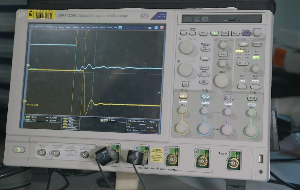 EiceDRIVER™ Gate Driver Kit for MOSFETs during testing